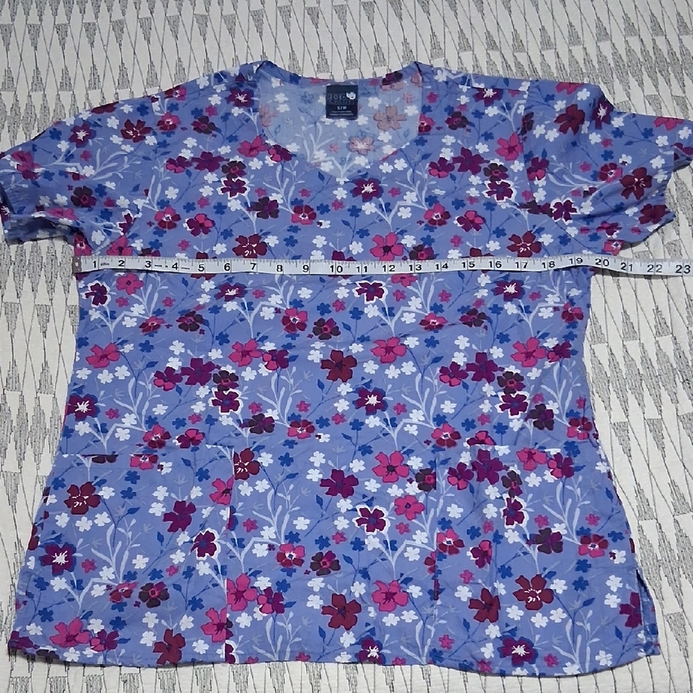 Chic Floral Scrub Top